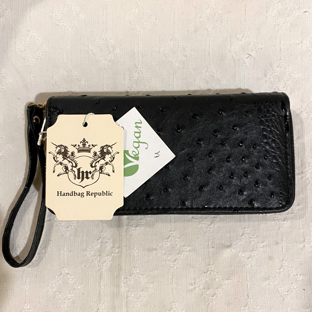 NWT Handbag Republic Vegan Wallet